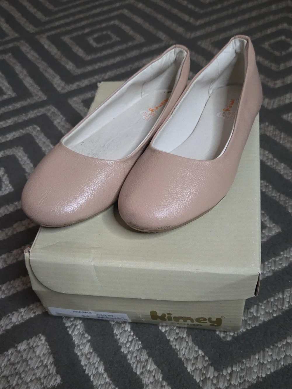 Kimey | Girls Classic Round-Toe Ballet Flats in Nude